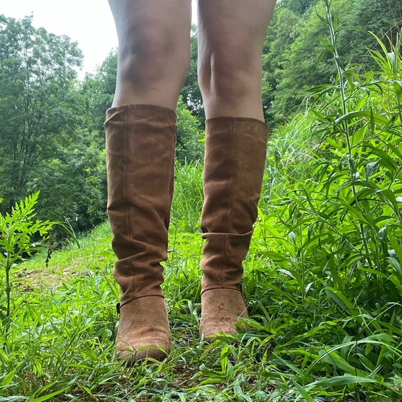 Vintage Brown Leather Knee-High Boots - Picture 7 of 7